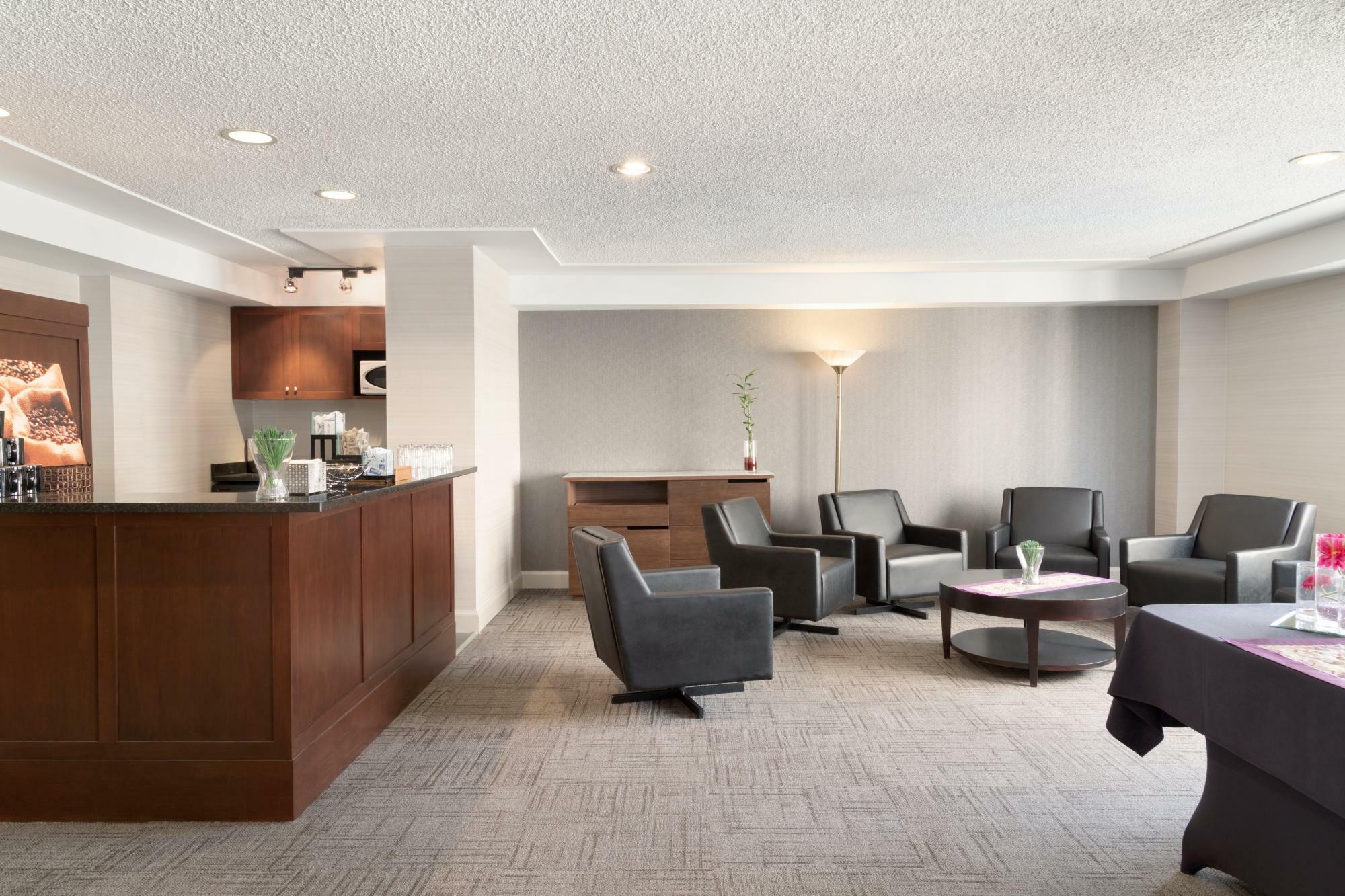 Canterra Suites Hotel Edmonton Exterior foto